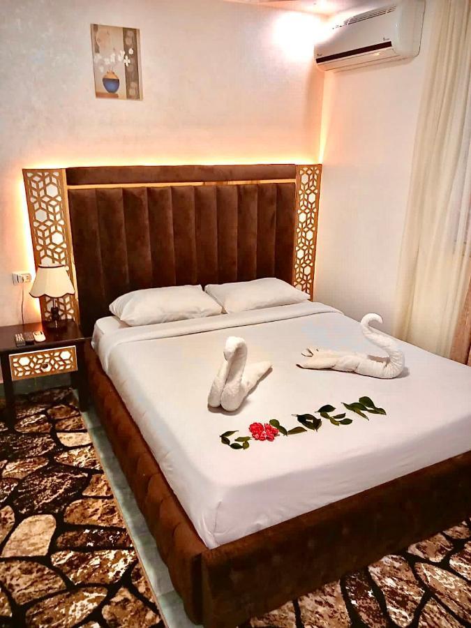 Golden Pyramids View Guest House Kafret el-Gabal Exterior foto