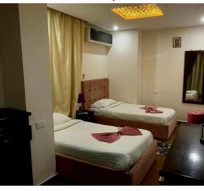 Golden Pyramids View Guest House Kafret el-Gabal Exterior foto